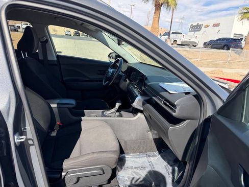 Used 2024 Hyundai Kona SEL AWD/4WD image 14