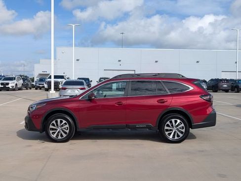 Used 2020 Subaru Outback Premium w/ Popular Package #1 AWD/4WD image 3