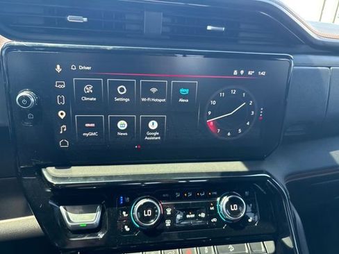 Certified 2025 GMC Sierra 1500 AT4 w/ AT4 Premium Package AWD/4WD image 20
