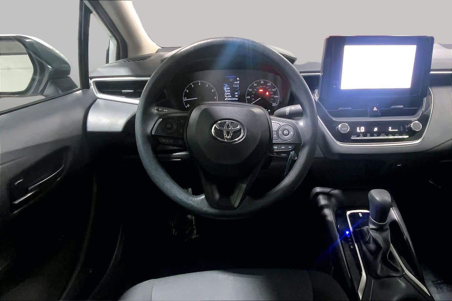 Used 2024 Toyota Corolla LE FWD image 6