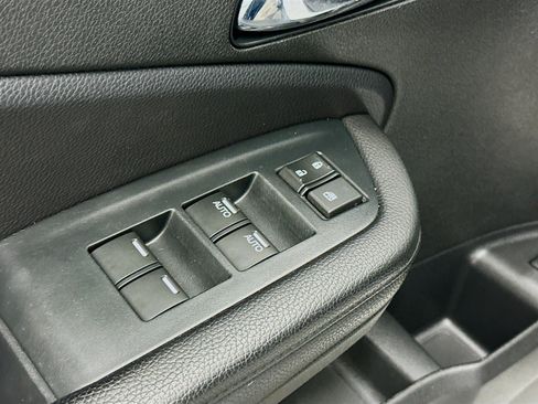 Used 2022 Honda Pilot Sport image 15
