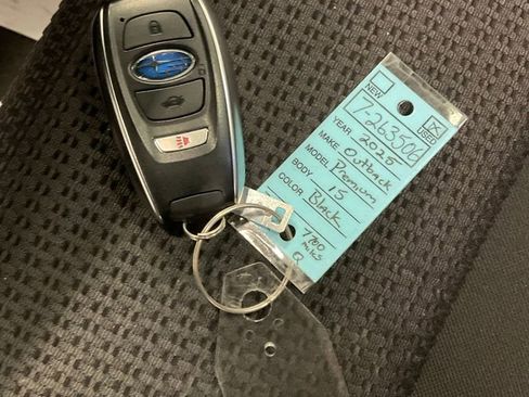 Used 2025 Subaru Outback Premium w/ Popular Package #1A image 28