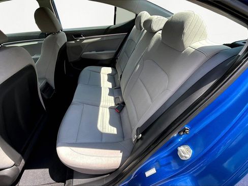 Used 2017 Hyundai Elantra SE image 21