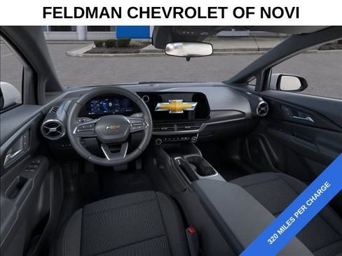 New 2026 Chevrolet Equinox EV LT image 15