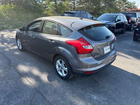Used 2012 Ford Focus SE FWD image 2