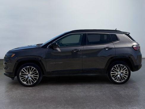 Used 2022 Jeep Compass Limited w/ Elite Group AWD/4WD image 2