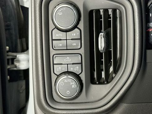 Used 2024 Chevrolet Silverado 1500 Custom Trail Boss w/ LPO, Dark Essentials Package AWD/4WD image 11