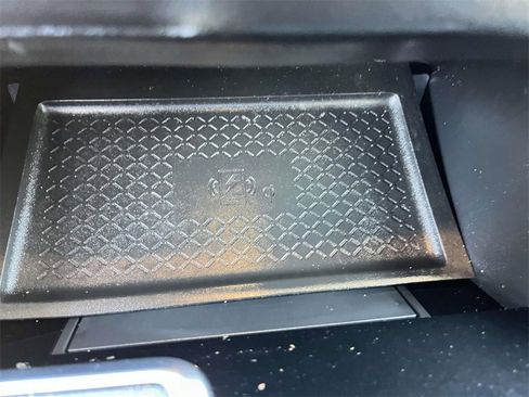 Used 2023 Nissan Pathfinder SL image 21