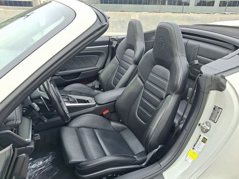 Used 2021 Porsche 911 Turbo S image 5