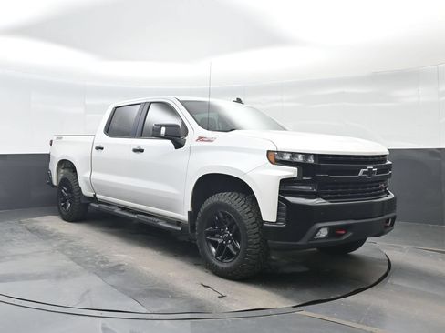 Used 2020 Chevrolet Silverado 1500 LT Trail Boss AWD/4WD image 9