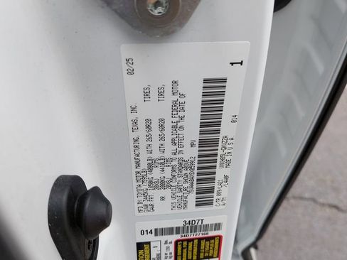 Certified 2025 Toyota Sequoia Platinum image 38