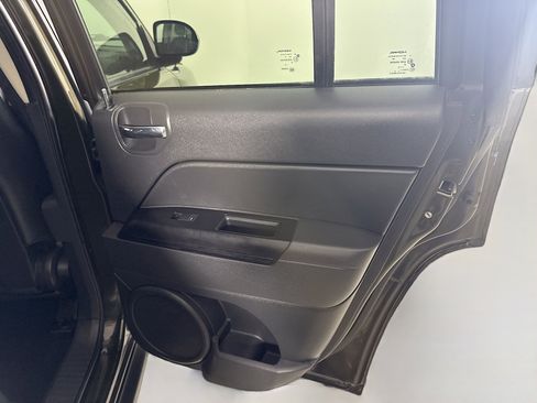 Used 2016 Jeep Compass 75th Anniversary w/ Power Value Group image 26