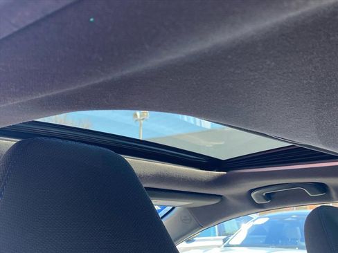 Used 2022 Toyota Corolla SE image 18