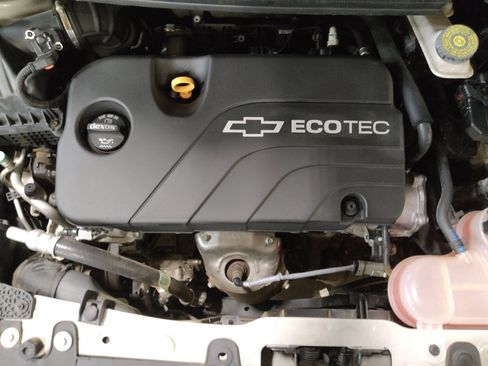 Used 2021 Chevrolet Spark LT FWD image 29
