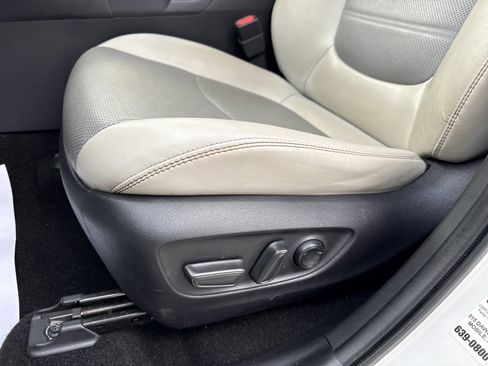 Used 2020 Toyota RAV4 Limited w/ Limited Grade Weather Package image 12