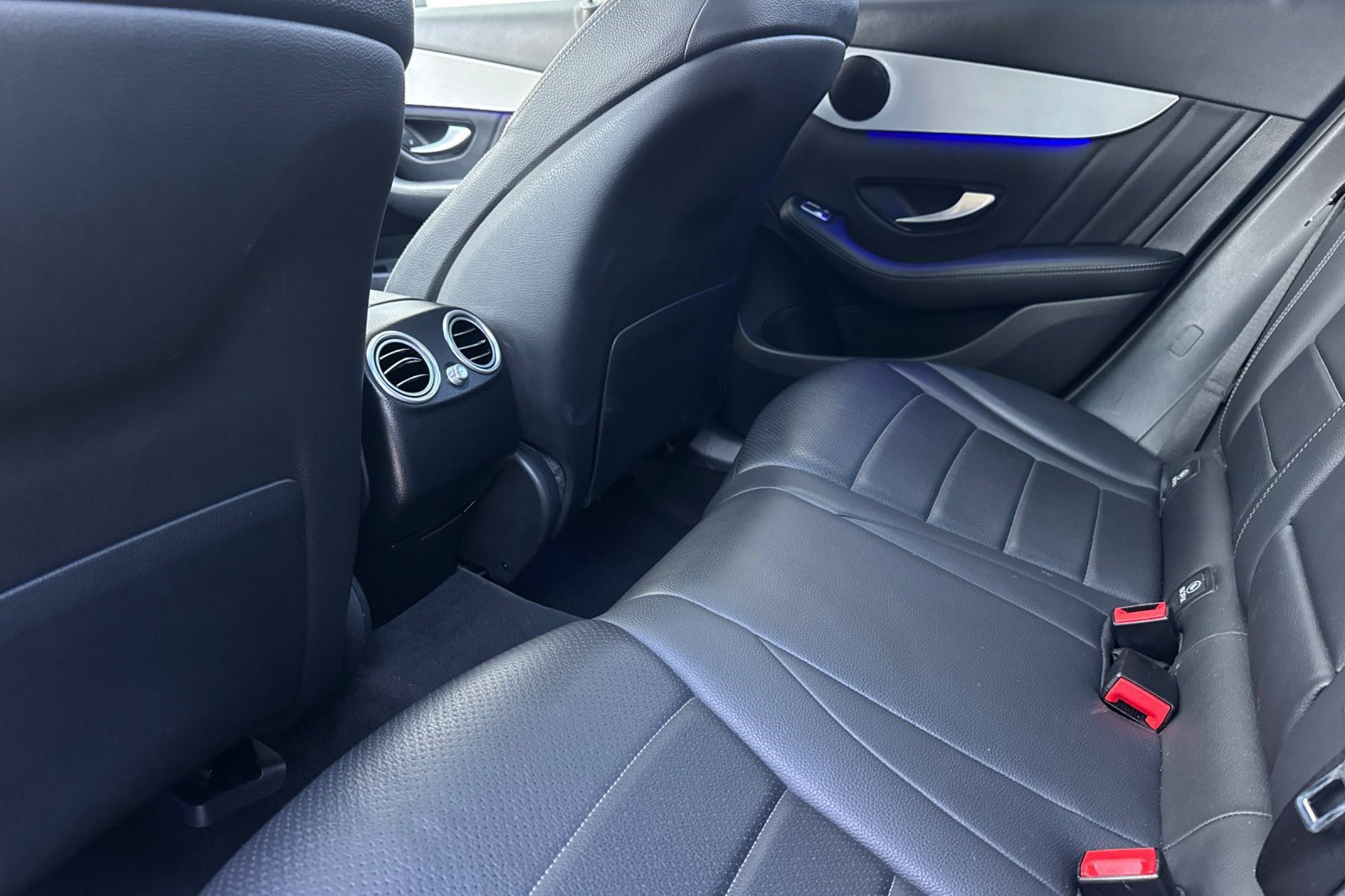 Used 2022 Mercedes-Benz GLC 300 image 25