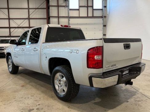 Used 2010 Chevrolet Silverado 1500 LTZ w/ Convenience Package AWD/4WD image 11