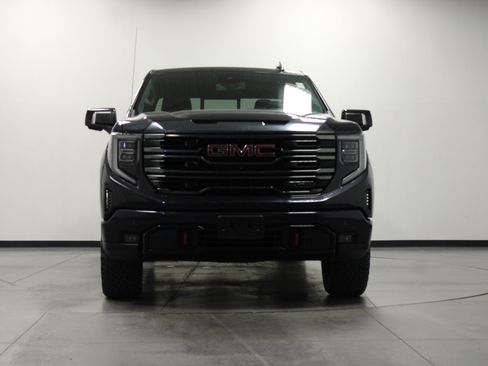 Used 2023 GMC Sierra 1500 AT4 w/ AT4 Premium Package AWD/4WD image 9