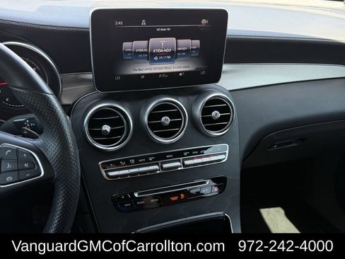 Used 2019 Mercedes-Benz GLC 300 4MATIC image 18