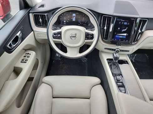 Used 2018 Volvo XC60 T5 Inscription w/ Convenience Package AWD/4WD image 15