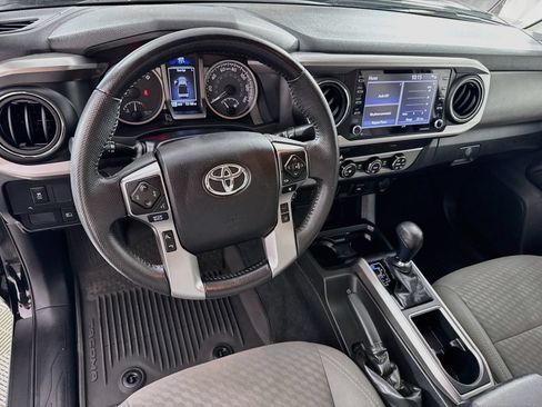 Certified 2022 Toyota Tacoma SR5 RWD image 17