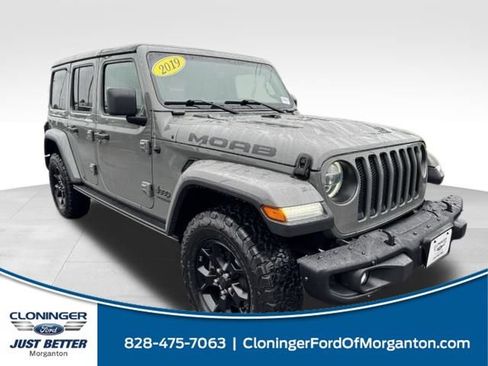 Used 2019 Jeep Wrangler Unlimited Sahara w/ Quick Order Package 24M Moab AWD/4WD image 1