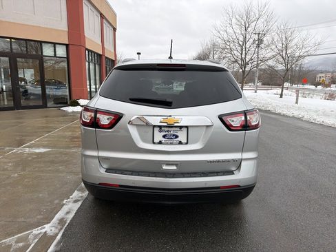 Used 2015 Chevrolet Traverse LT image 6