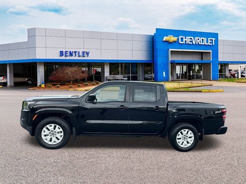 Used 2022 Nissan Frontier SV w/ Graphics Package image 2