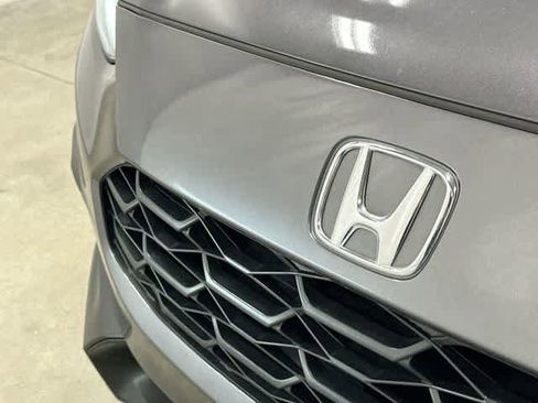 Used 2025 Honda HR-V LX image 30