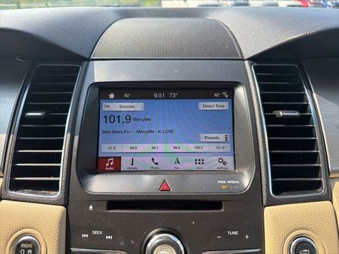 Used 2018 Ford Taurus SEL w/ Equipment Group 201A FWD image 25