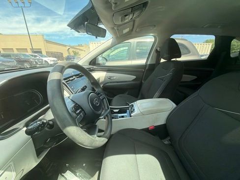 Used 2022 Hyundai Tucson SEL FWD image 6