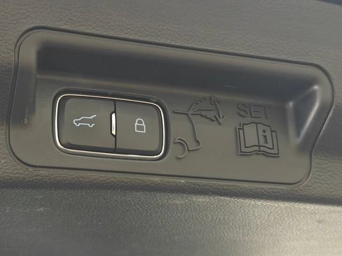 Used 2022 Ford Explorer 4WD image 29