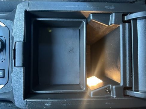 Used 2020 Chevrolet Traverse LT w/ Driver Confidence II Package image 32