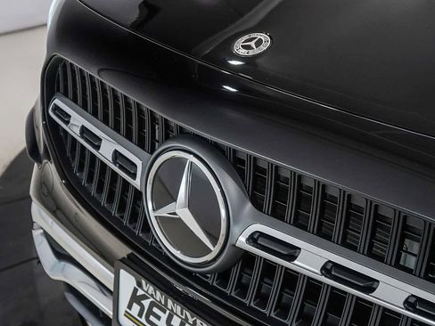 Used 2025 Mercedes-Benz GLA 250 image 9