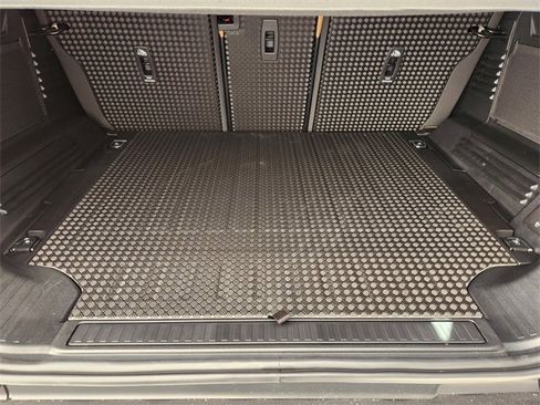 New 2026 Land Rover Defender 110 S image 22