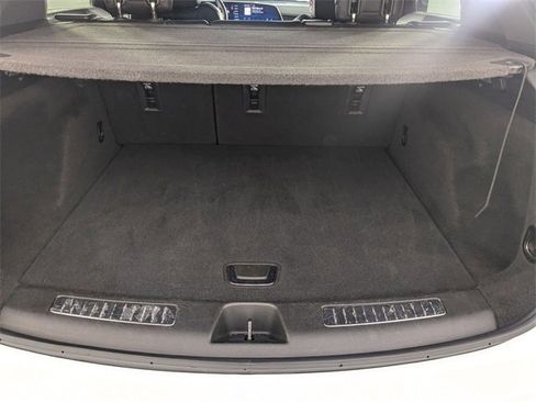 Used 2024 Cadillac XT4 Premium Luxury image 30