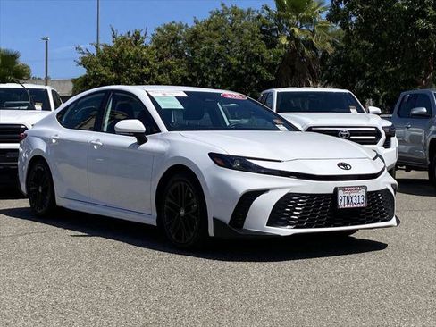 Certified 2025 Toyota Camry SE FWD image 43