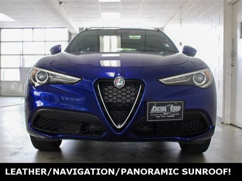 Used 2022 Alfa Romeo Stelvio Ti image 3