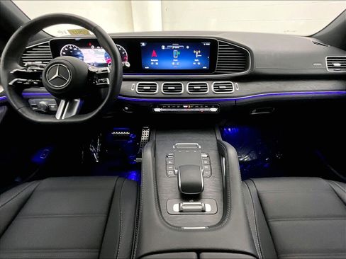 Used 2026 Mercedes-Benz GLS 580 4MATIC image 14