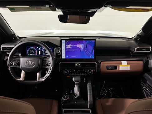 Certified 2025 Toyota 4Runner Limited image 28