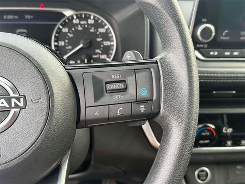 Certified 2023 Nissan Rogue SV image 22