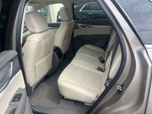 Used 2023 Cadillac XT5 Premium Luxury image 6