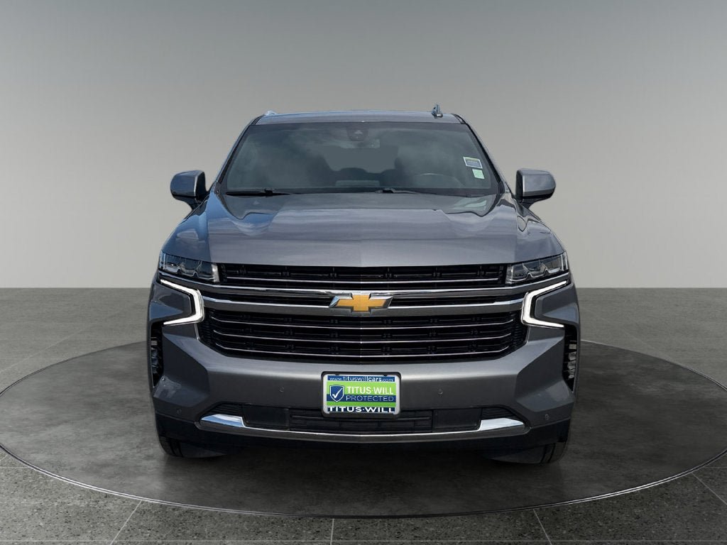 Used 2022 Chevrolet Suburban LT AWD/4WD image 2