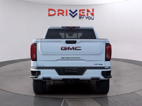 Used 2023 GMC Sierra 1500 AT4 w/ AT4 Premium Package image 4