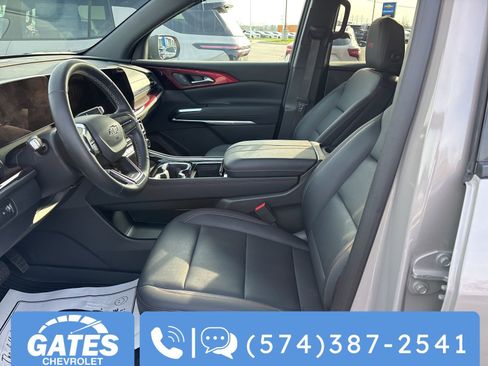 Used 2026 Chevrolet Traverse Z71 w/ LPO, Floor Liner Package image 7