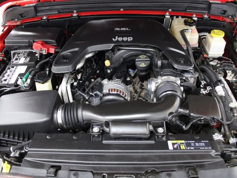 Used 2020 Jeep Gladiator Overland image 12