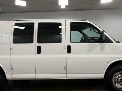 Used 2024 GMC Savana 2500 w/ Driver Convenience Package image 37