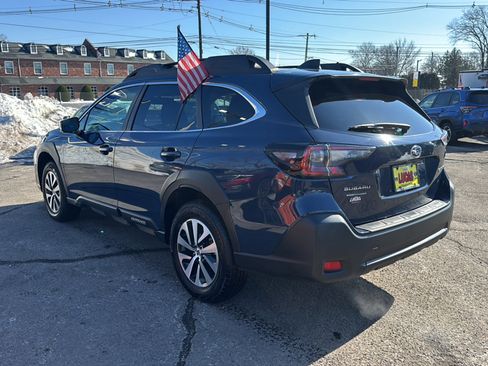 Used 2025 Subaru Outback Premium w/ Popular Package #1A image 7