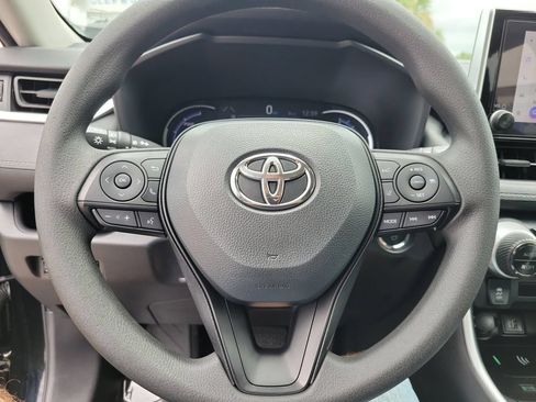 Used 2024 Toyota RAV4 AWD Hybrid image 19
