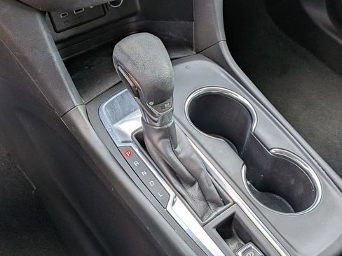 Used 2022 Chevrolet Equinox LT FWD image 15